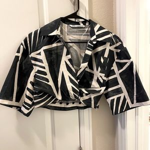 Zara crop top with Black and Tan pattern and side zipper. 2021 purchase.